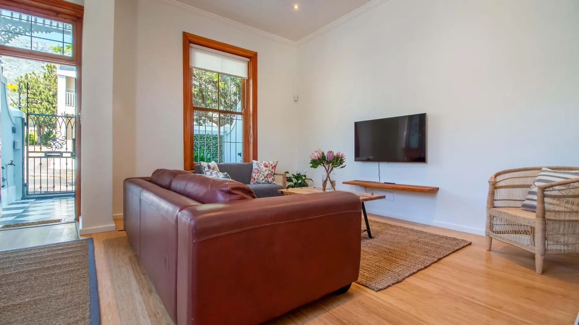 Beautiful Old Victorian Home Cape Town Holiday home