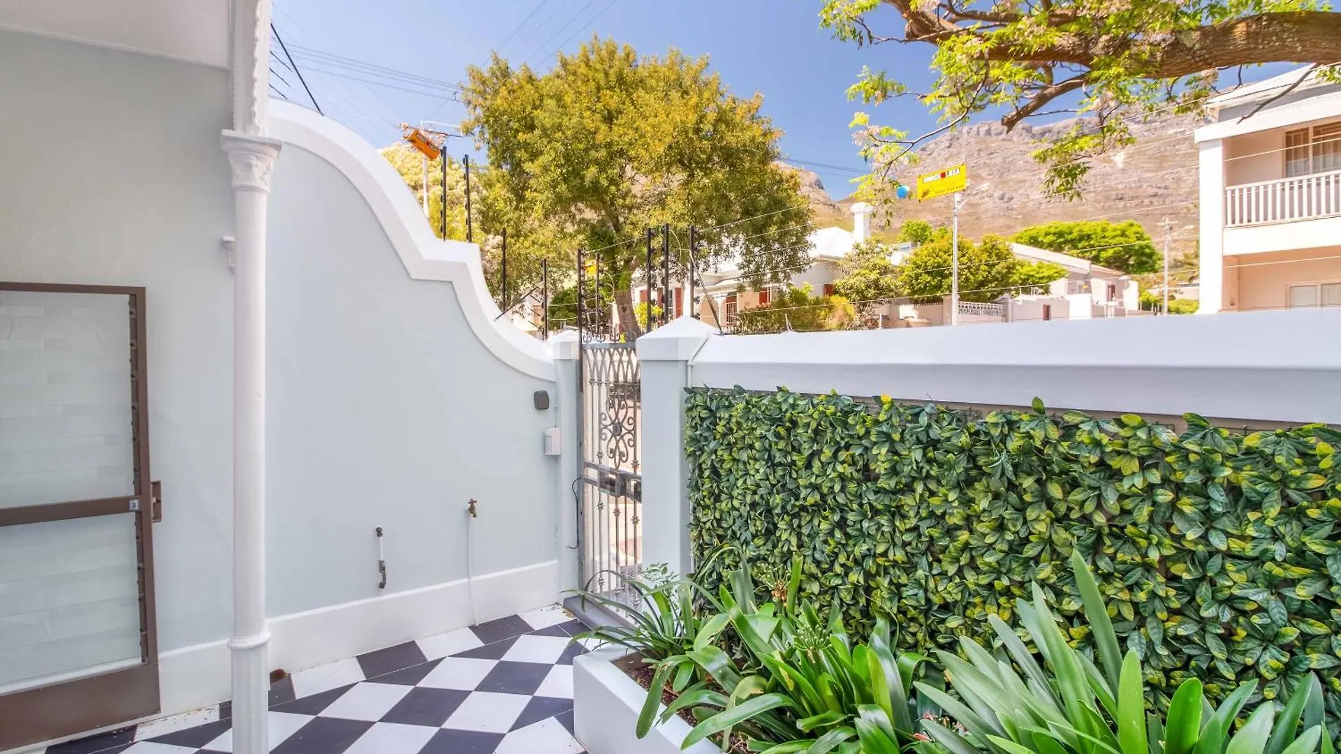 Beautiful Old Victorian Home Cape Town Holiday home